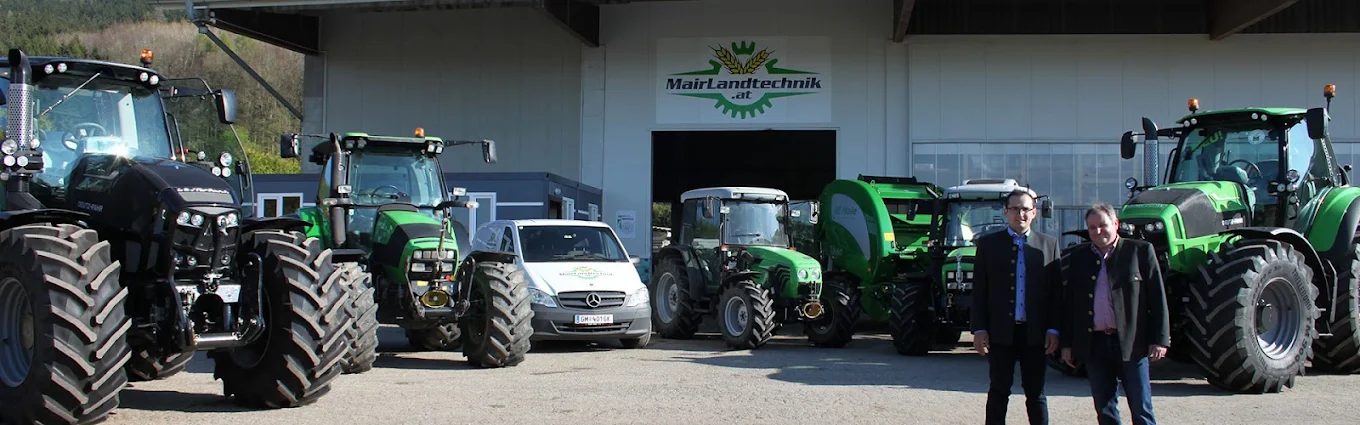 Moderner Traktor bei Mair Landtechnik